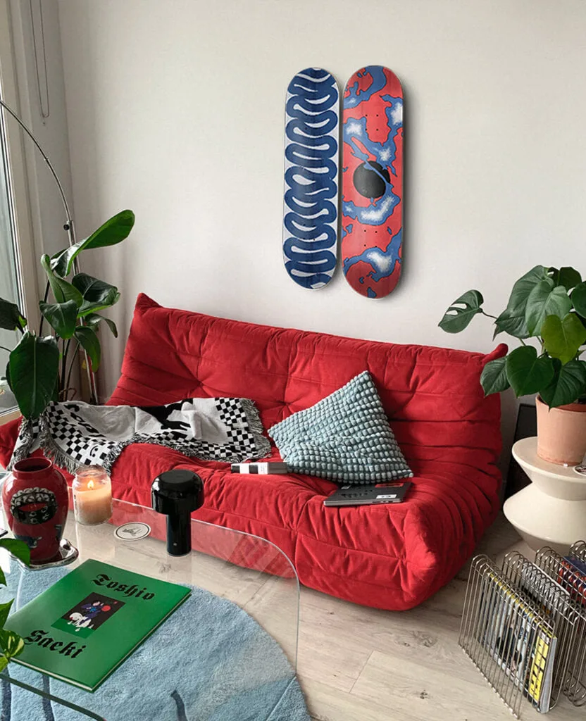 waves and gasses interior skateboard